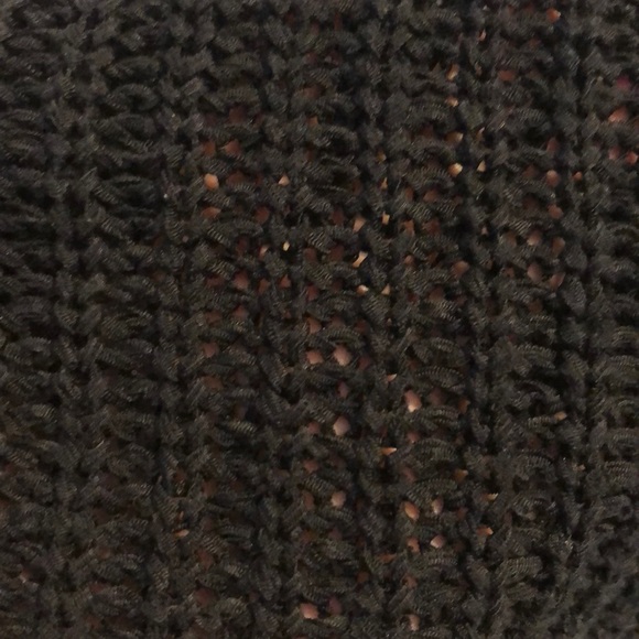 Crop top - Picture 2 of 3